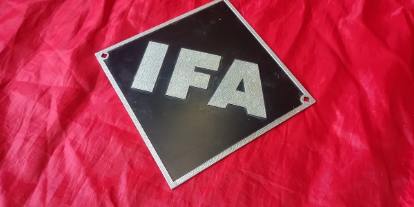 IFA Schild Emblem IFA W50 ZT300